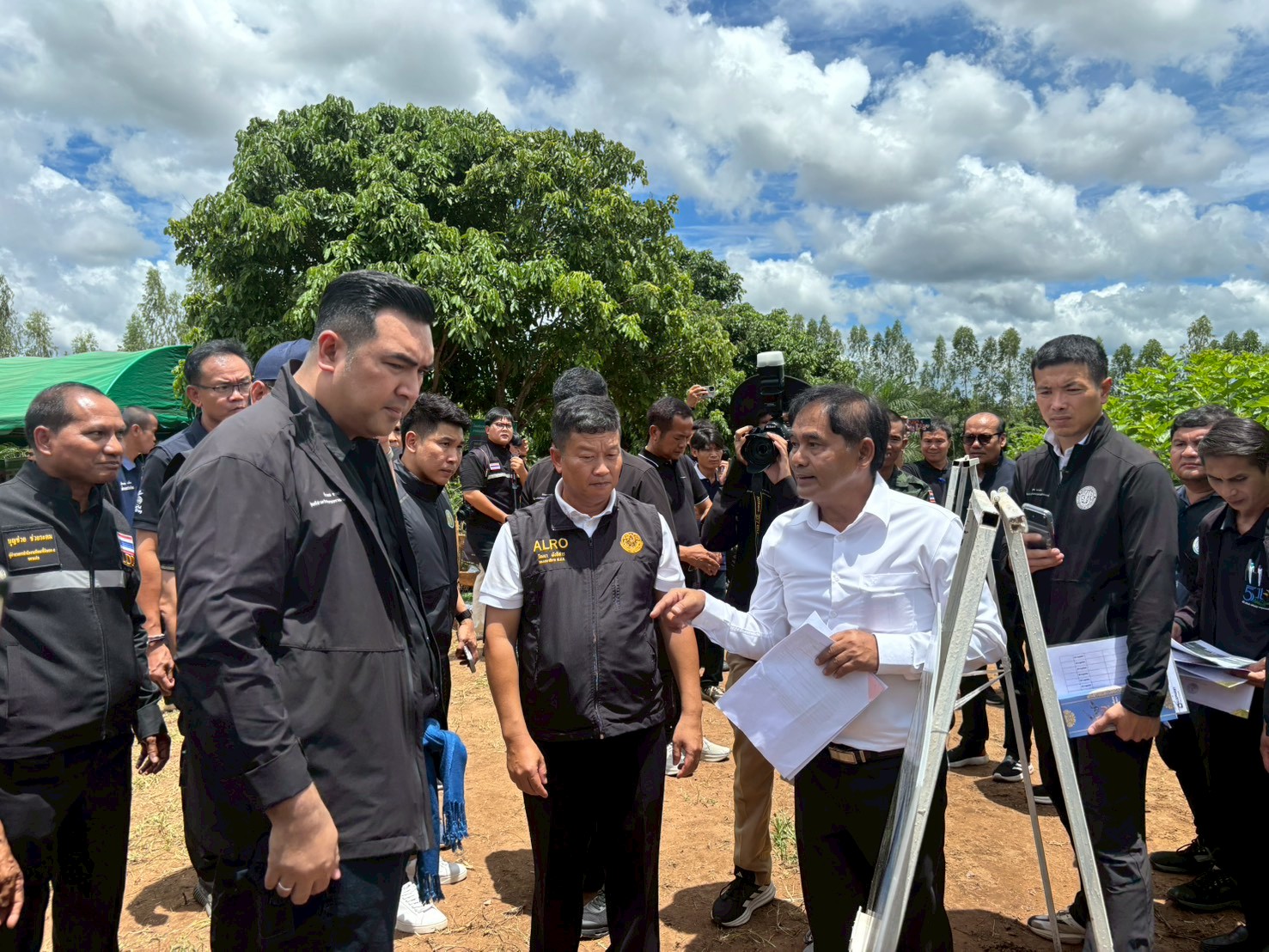 title - รองเลขาธิการ ส.ป.ก.ร่วมงาน ‘ประมงร่วมอาสาพาปลากลับบ้าน’ ประจำปี 2569 พร้อมลงพื้นที่กลุ่มปลูกหม่อนเลี้ยงไหมอุตสาหกรรม บ้านด่านตึง จ.สกลนคร